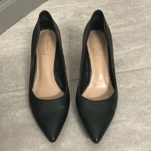Black pumps 3 inch size 7.5 block heel